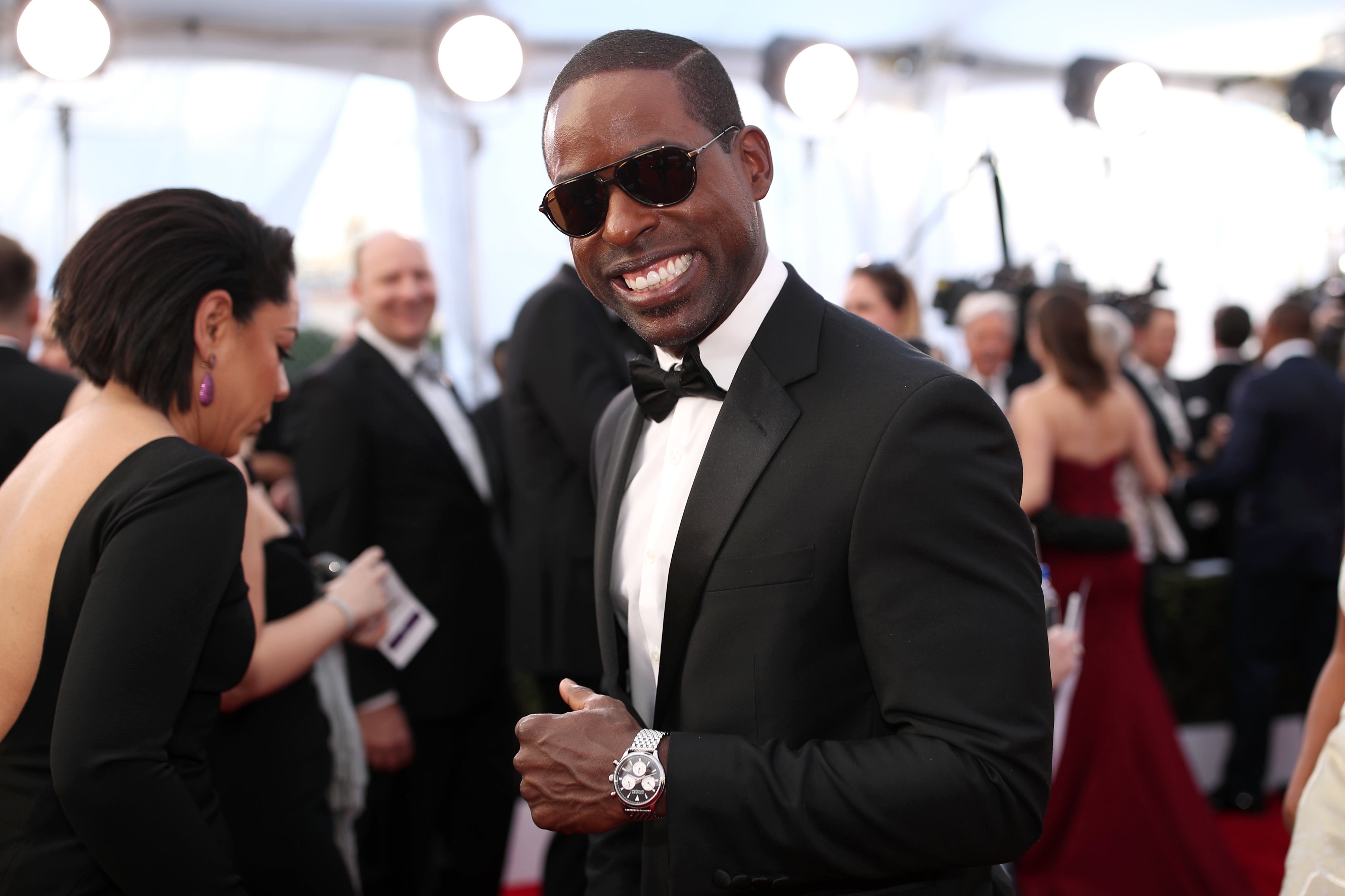 Sterling K. Brown Shows Off His Ridiculous Six-Pack Abs On The Set Of The Predator
